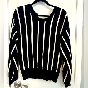 Umgee 100% Viscose Black & White Striped with Balloon Sleeves and Split-tie Back